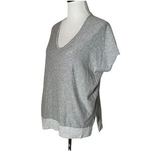 Vince Tunic Top Size S Gray White Striped V Neck‎ Short Sleeve Minimalist